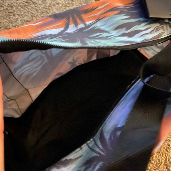 Dickies Duffle Bag - Picture 5 of 6